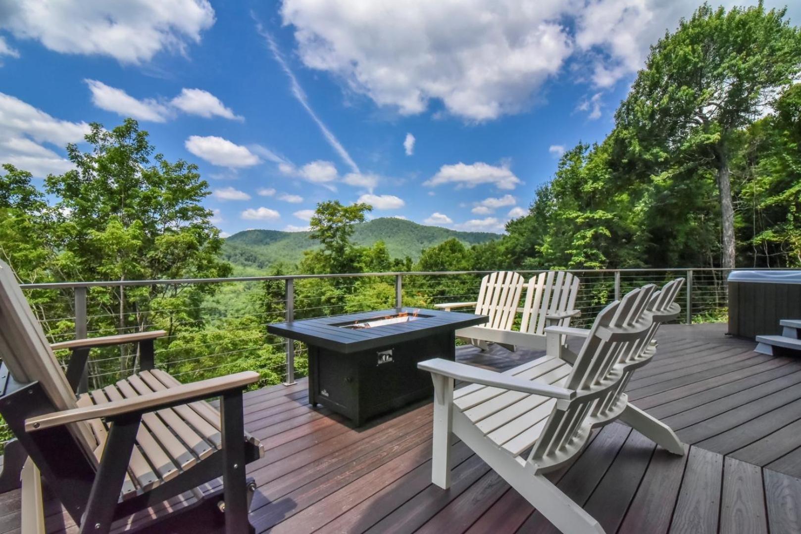 Villa Skytop Chalet Pet Friendly, Hot Tub And Views à Black Mountain Extérieur photo