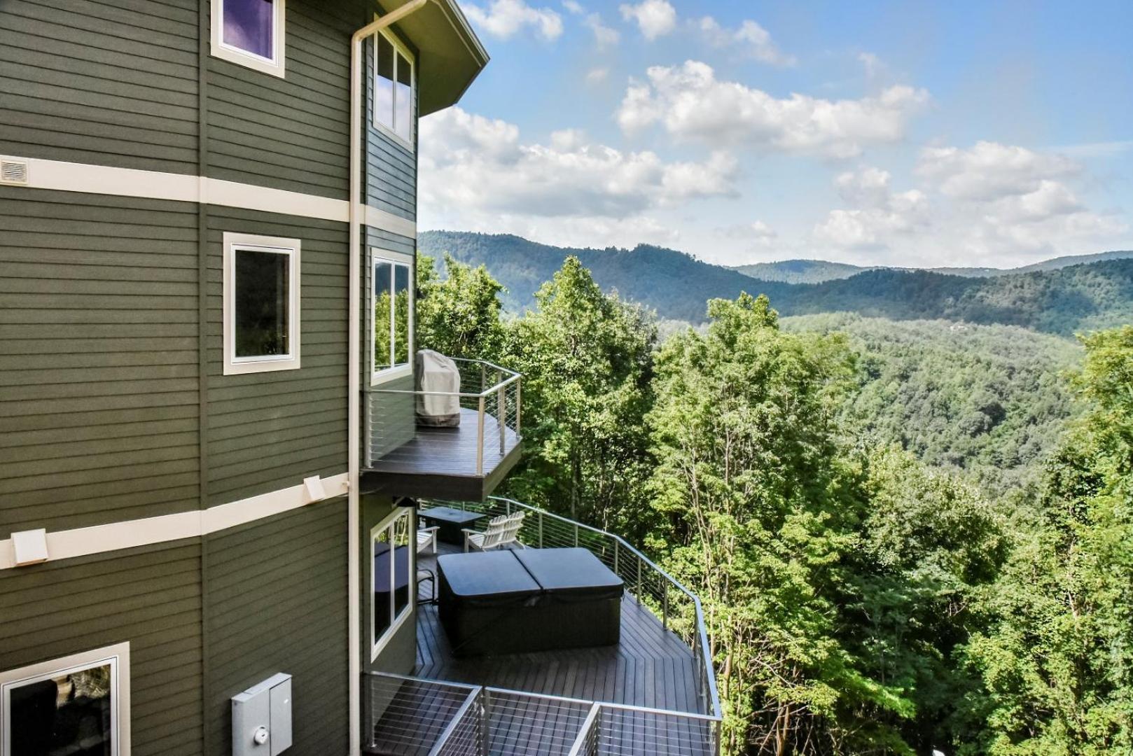 Villa Skytop Chalet Pet Friendly, Hot Tub And Views à Black Mountain Extérieur photo